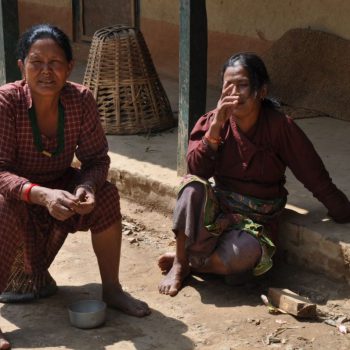 Ontmoeting tijdens een wandeling op weg naar Nagarkot